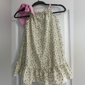 Precious floral dress with bow shoulder